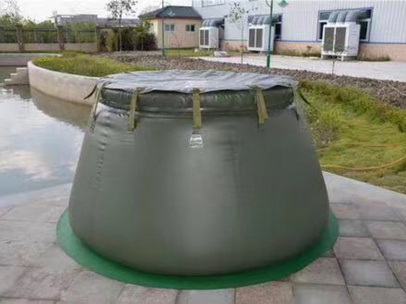 儲(chǔ)水罐